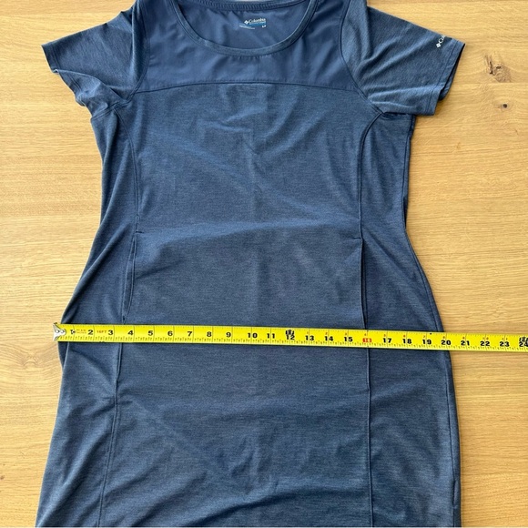 Columbia Womens Place to Place II Dress Size Small Blue Short Sleeve Lightweight - Picture 10 of 10